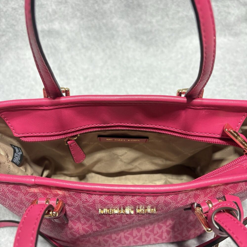 Michael Kors XS Carry All Jet Set Travel Tote ELECTRIC PINK MK GUC Crossbody - Picture 3 of 10
